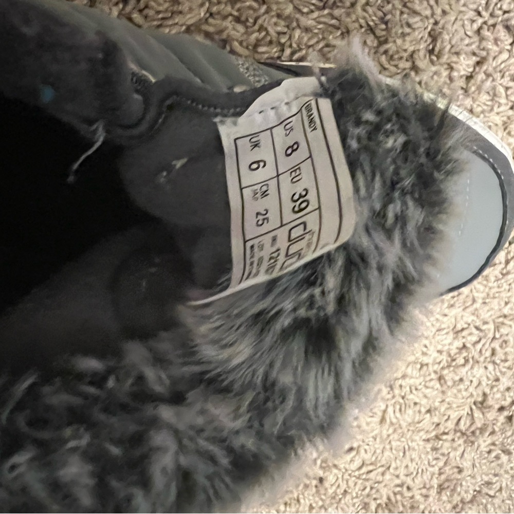 Women’s Hey Dude Boots size 8